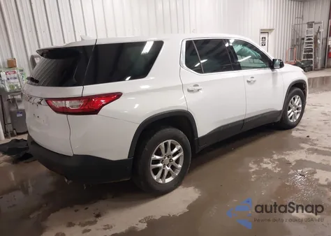 2018 Chevrolet Traverse Ls z USA, uszkodzony, nr VIN 1GNEVFKW0JJ229535